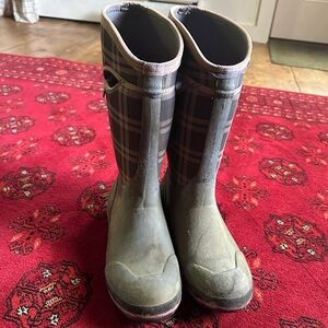 BOGS Women's Plimsoll Plaid Tall